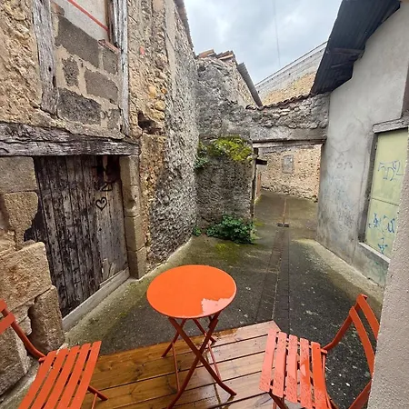 Semesterbostad La Lys Seychalloise Avec Balneo Et Wifi